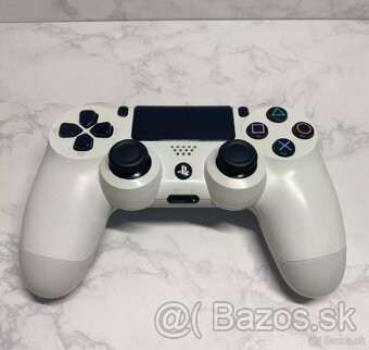 White PS4 ovládač - 2