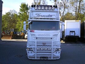 SCANIA R580 V8 TOPLINE-STREAMLINE 2015 - 2