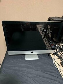 Apple iMac 27" (Mid-2010) - 2