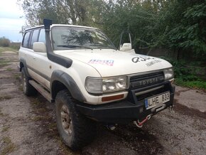 TOYOTA LANDCRUISER Hdj 80 - 2