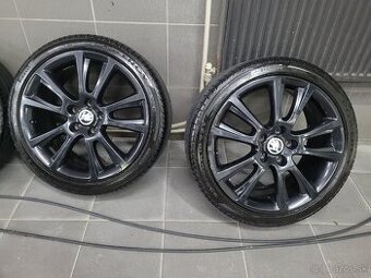 5x112 r18 Zenith 225/40 r18 - 2