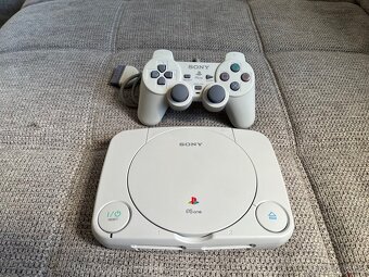 Playstation 1 one slim - 2