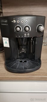 Kavovar Delonghi - 2