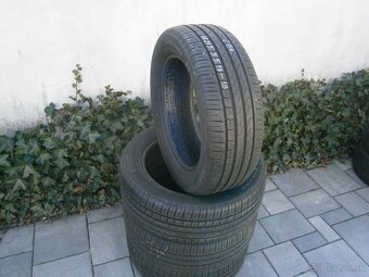 Predám 4x letné ako nové pneu Pirelli 215/55 R17 94VXL - 2