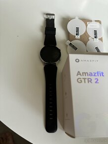 Predám Amazfit GTR2, náramky, ochranné fólie - 2