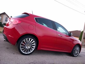 Alfa Romeo Giulietta 2.0 JTD 140k - 2