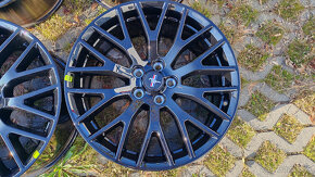 5x114,3 R19 --- FORD MUSTANG - 2