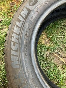 215/60 R16 Zimne pneu Michelin Dunlop - 2