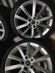 4ks alu disky orig. Škoda 5x112 R18 pneu 225/40 r18 - 2