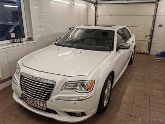 Limuzína Chrysler 300c 2014 - 2