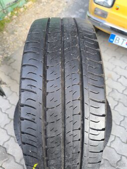 Goodyear EfficientGrip Cargo 215/65R16C 109/107T - 2