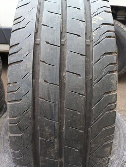 215/60R17C - 2