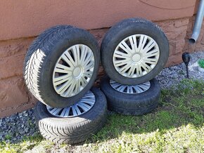 Predám Plechové disky na Zimných Pneu 195/65R15 5x112 - 2