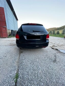 Volkswagen Golf 1.6 - 2