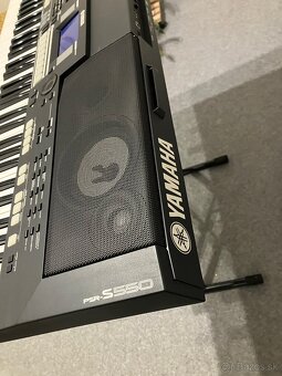 Yamaha PSR-S550 - 2