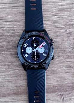 Moderné smart hodinky Honor Watch Magic - 2