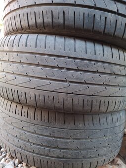 235/50 R 19 - 2