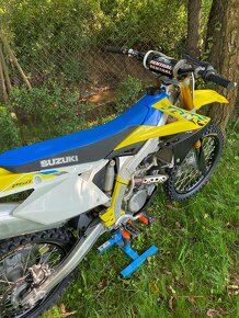 Suzuki RMZ 250 - 2