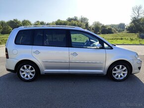 Volkswagen Touran 1.9 TDI Highline - 2