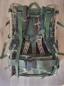 Molle II Woodland batoh US army - 2