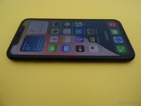 iPhone XR 64GB - ZÁRUKA 1 ROK - VELMI DOBRY STAV - 2