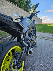 Yamaha MT07 - 2