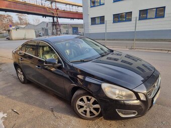 Volvo S60 4x4 158KW Full výbava koža - 2