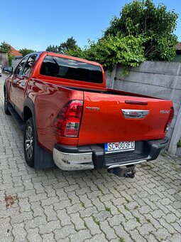 Toyota Hilux 2.4 D-4D Adventure - 2