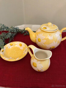 keramika- žltý čajník, mliečnik a tanierik- SIA collection - 2