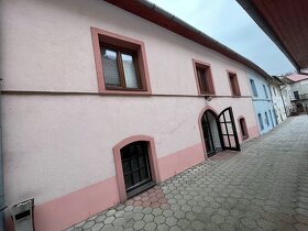 Na prenájom priestor na prízemí 40 m2 BB - centrum - 2