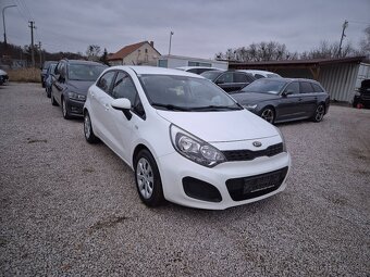 Kia rio - 2