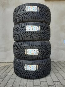 Nové zimné pneumatiky Nokian 295/40R21 111V XL - 2