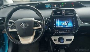 Toyota Prius hybrid plug in - 2