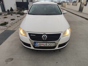 Volkswagen Passat - 2