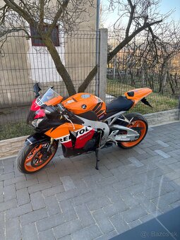 Honda cbr 1000 rr REPSOL - 2