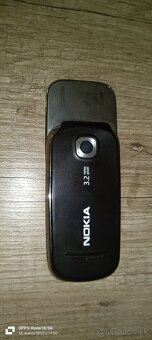 Nokia 7230    (RM-604) - 2