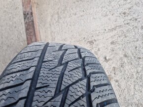 Predam zimne pneumatiky 195/55 R15 - 2