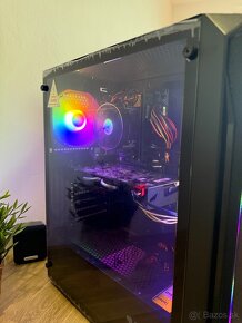 Herne pc RX 570 8GB, 16GB Ram, ssd, win 10 - 2