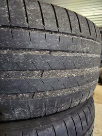 4x Letné pneu 235/45r18 - 2