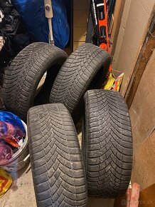 Zimné plášte 215/55 R17 - 2