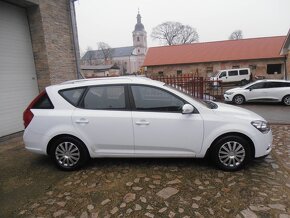 Kia Cee´d 1.6 CRDi VGT EX - 2