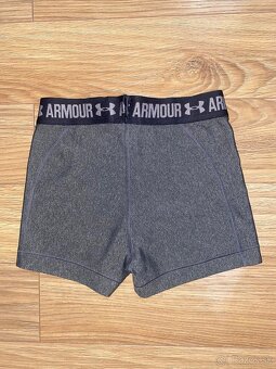 Under Armour šortky - 2