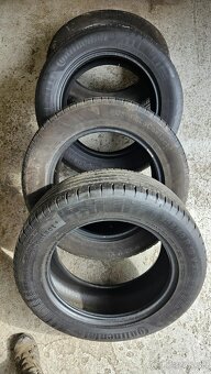 Predam 4ks letne pneu 235/60R18XL - 2