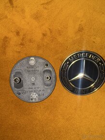 Mercedes benz Logo originál A0008176203 AMG Logo A0008170408 - 2