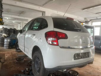 Rozpredám na diely Citroen C3 II 1.4 1.1 KFT KF01 HFV - 2