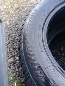 Celoročné pneu Bridgesone LM001 -215/60 r16 99H - 2ks- 6mm - 2