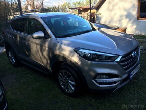 Hyundai tucson - 2