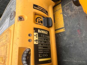 Vŕtacie kladivo 8 kg - 14J Dewalt D25701-QS - 2