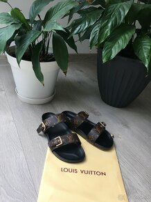 Louis Vuitton - dámske šľapky 39,37 - 2