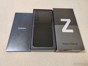 Samsung Galaxy Z Flip 3.  8gb/128gb.  Smotanová metalíza. - 2